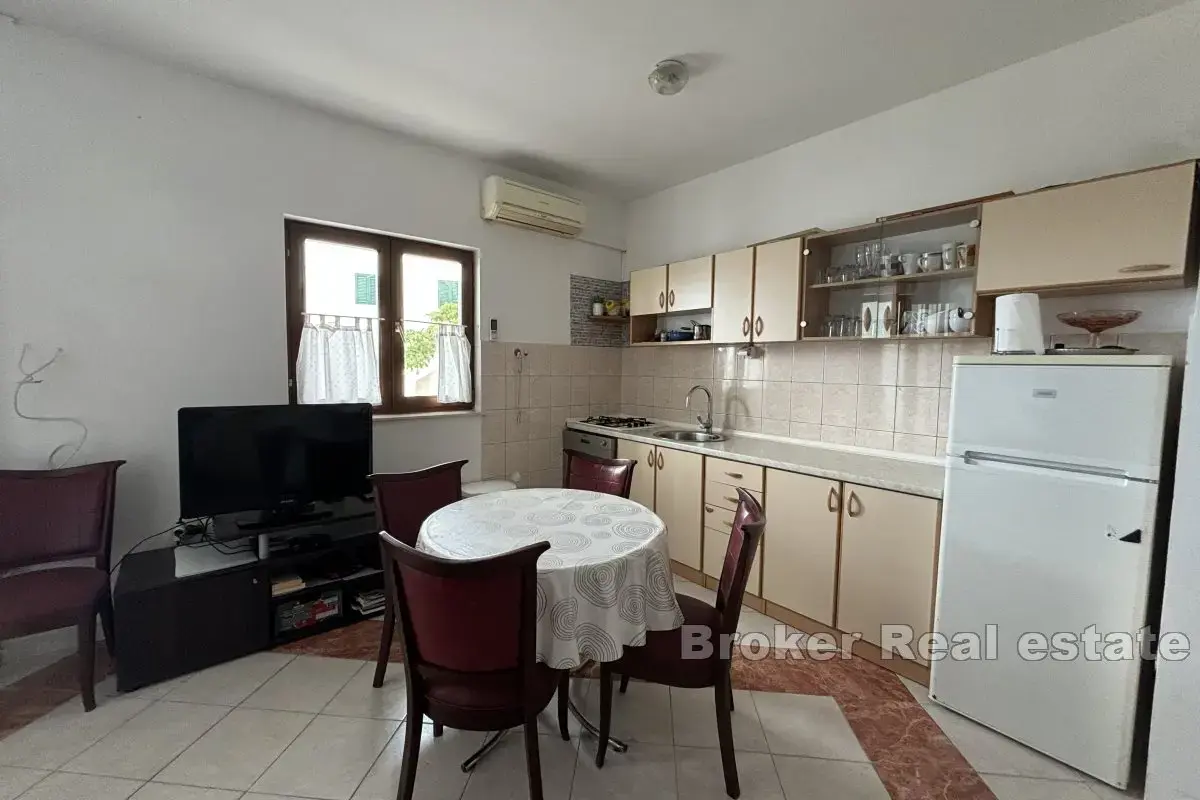 Apartment Zu verkaufen - ŠIBENSKO-KNINSKA ROGOZNICA