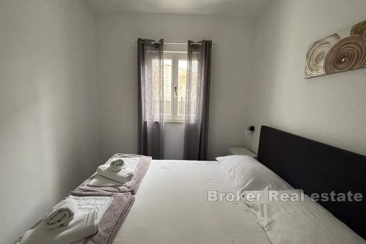 Apartment Zu verkaufen - ŠIBENSKO-KNINSKA ROGOZNICA