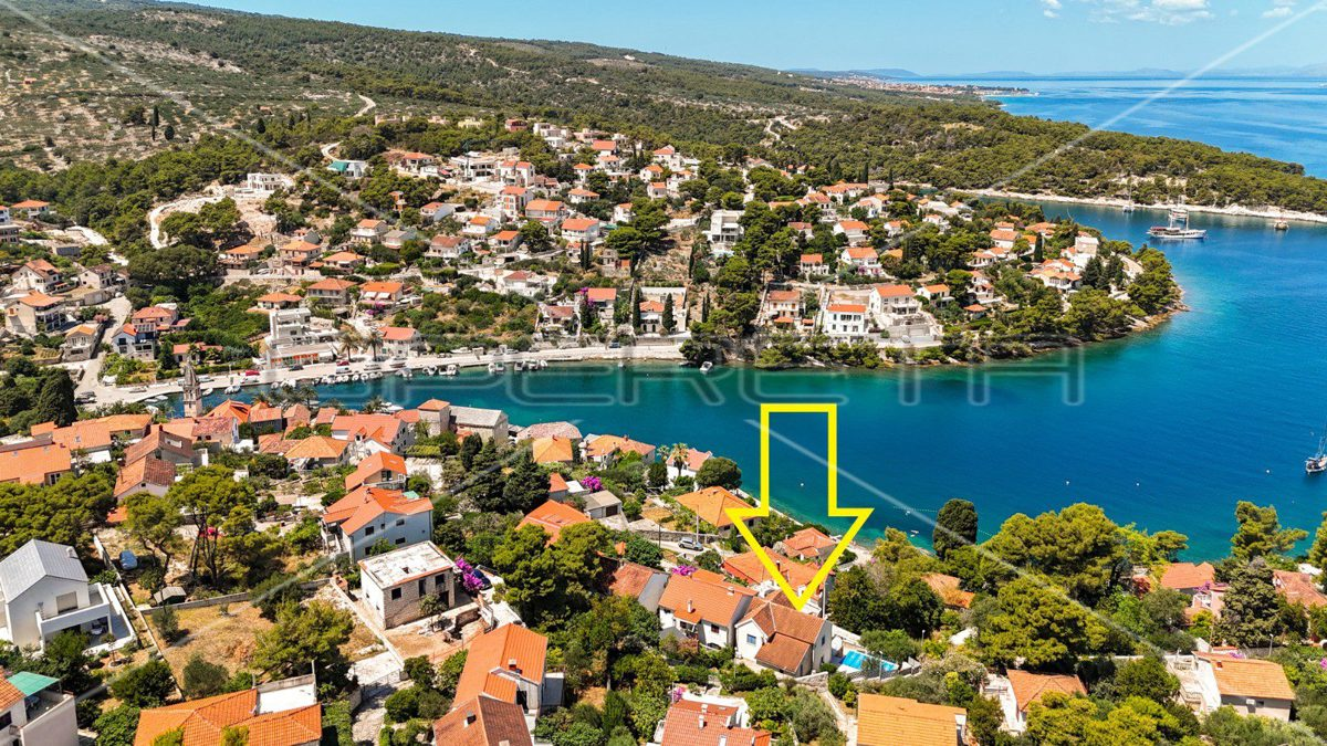 House For sale - SPLITSKO-DALMATINSKA BRAČ