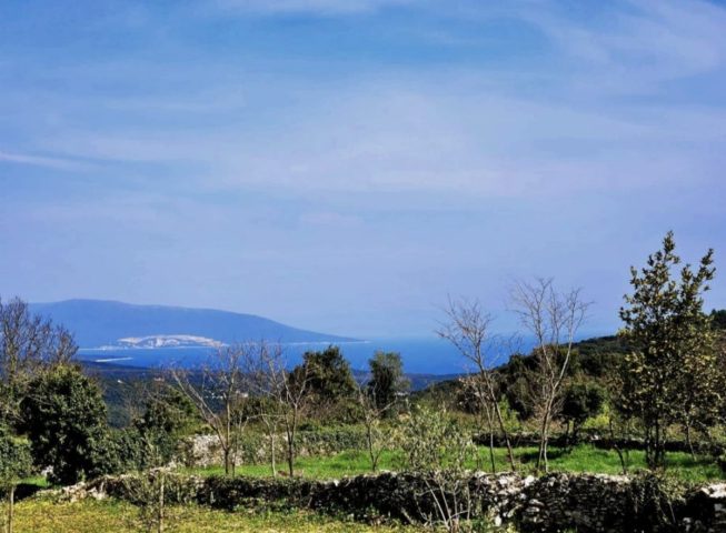 Land for sale 673 m² – Kavran