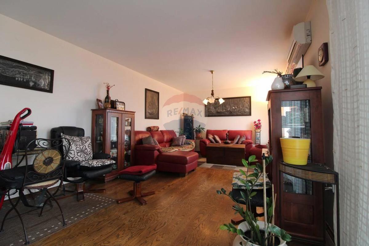 Apartma Na predaj