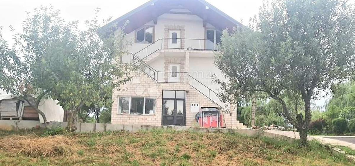 House For sale - KARLOVAČKA SLUNJ