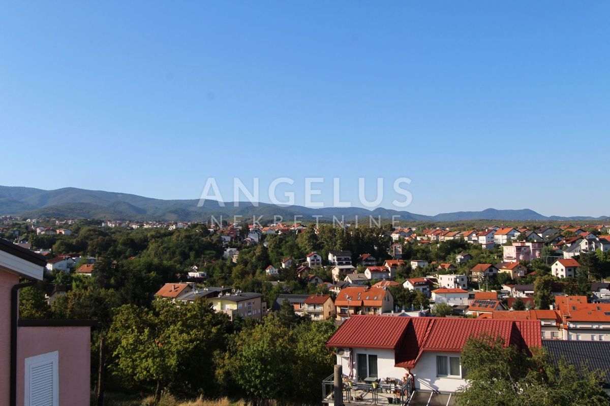 Mieszkanie Na sprzedaż - GRAD ZAGREB ZAGREB