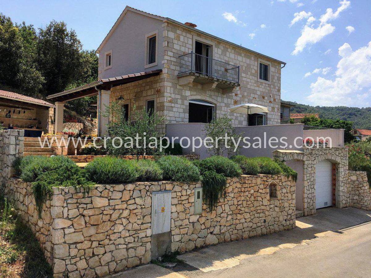 House For sale - SPLITSKO-DALMATINSKA HVAR