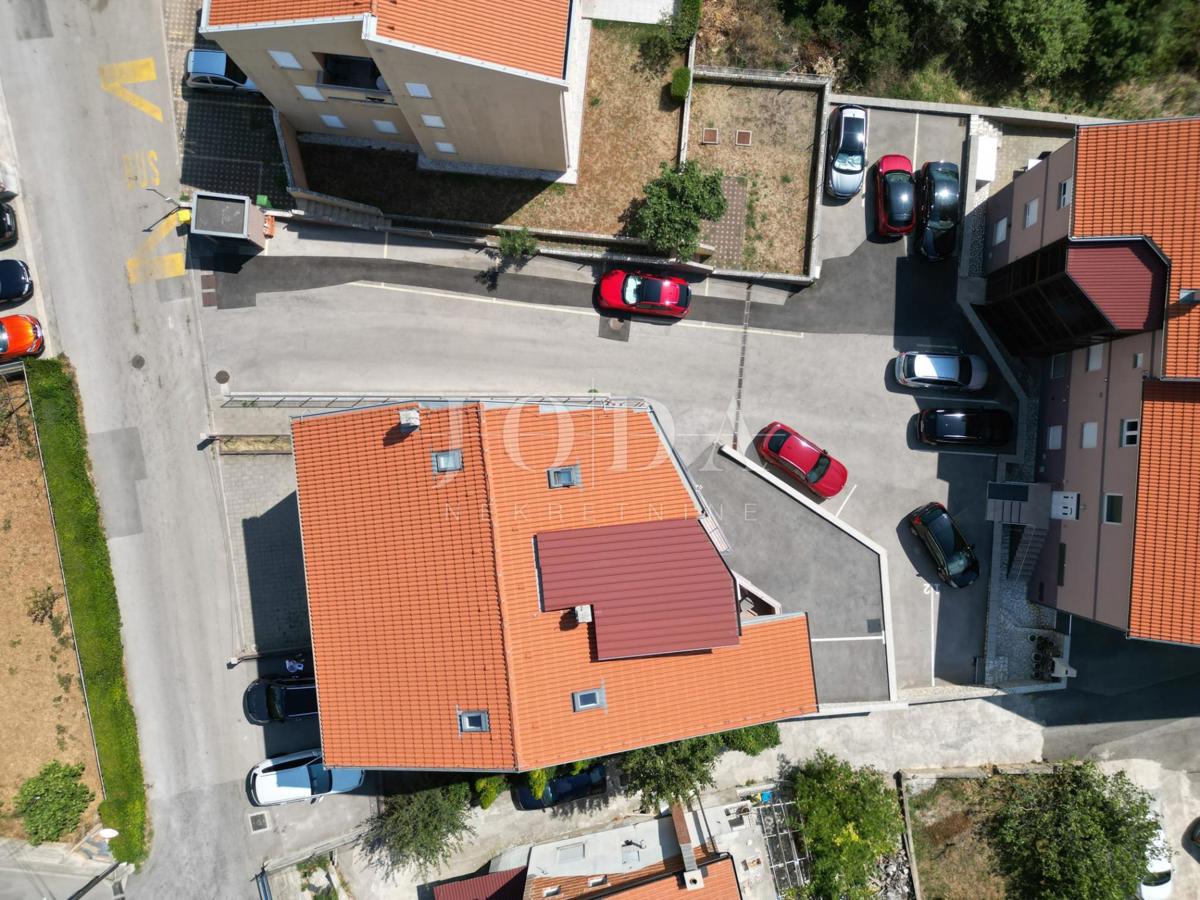 Stan Na prodaju - PRIMORSKO-GORANSKA CRIKVENICA