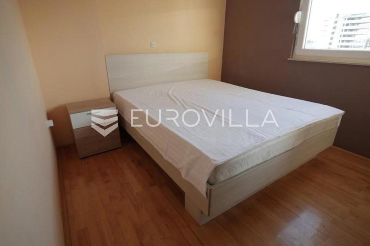 Appartement À louer - SPLITSKO-DALMATINSKA SPLIT