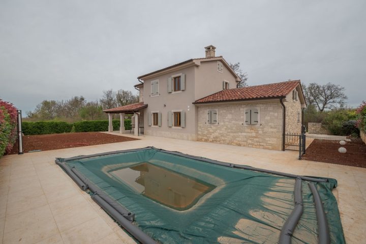House for sale 198 m² – Barići
