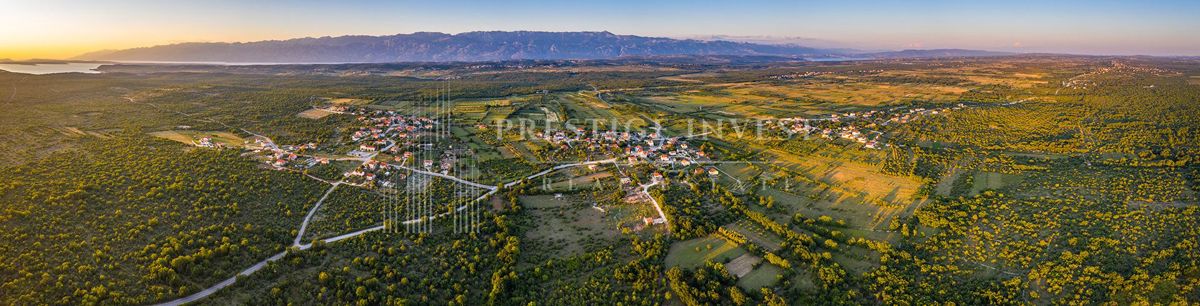 Land For sale - ZADARSKA POLIČNIK