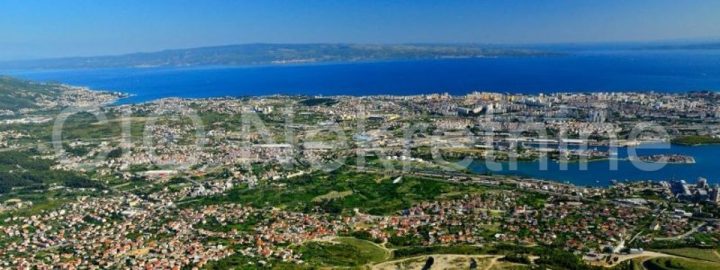 Pozemok na predaj 3065 m² – Solin