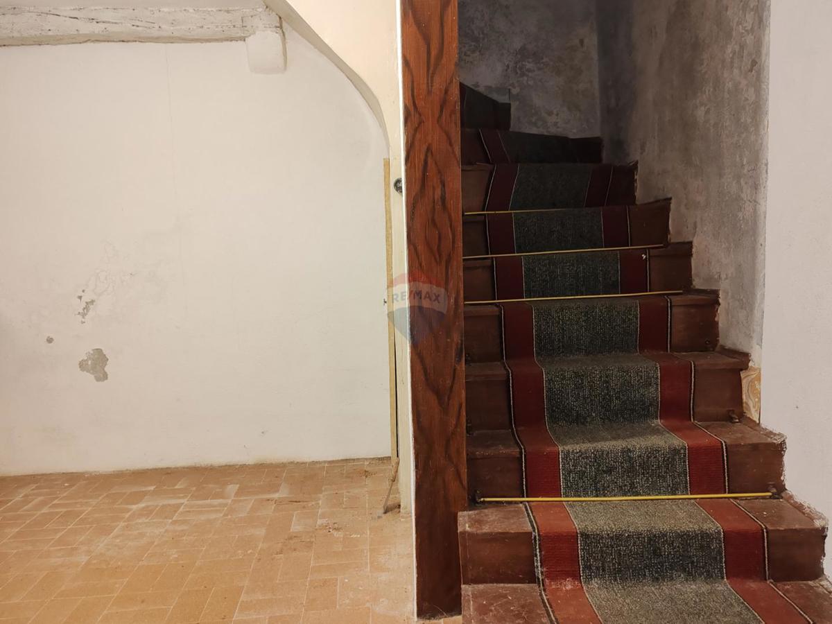 Kuća Na prodaju - PRIMORSKO-GORANSKA VINODOLSKA OPĆINA