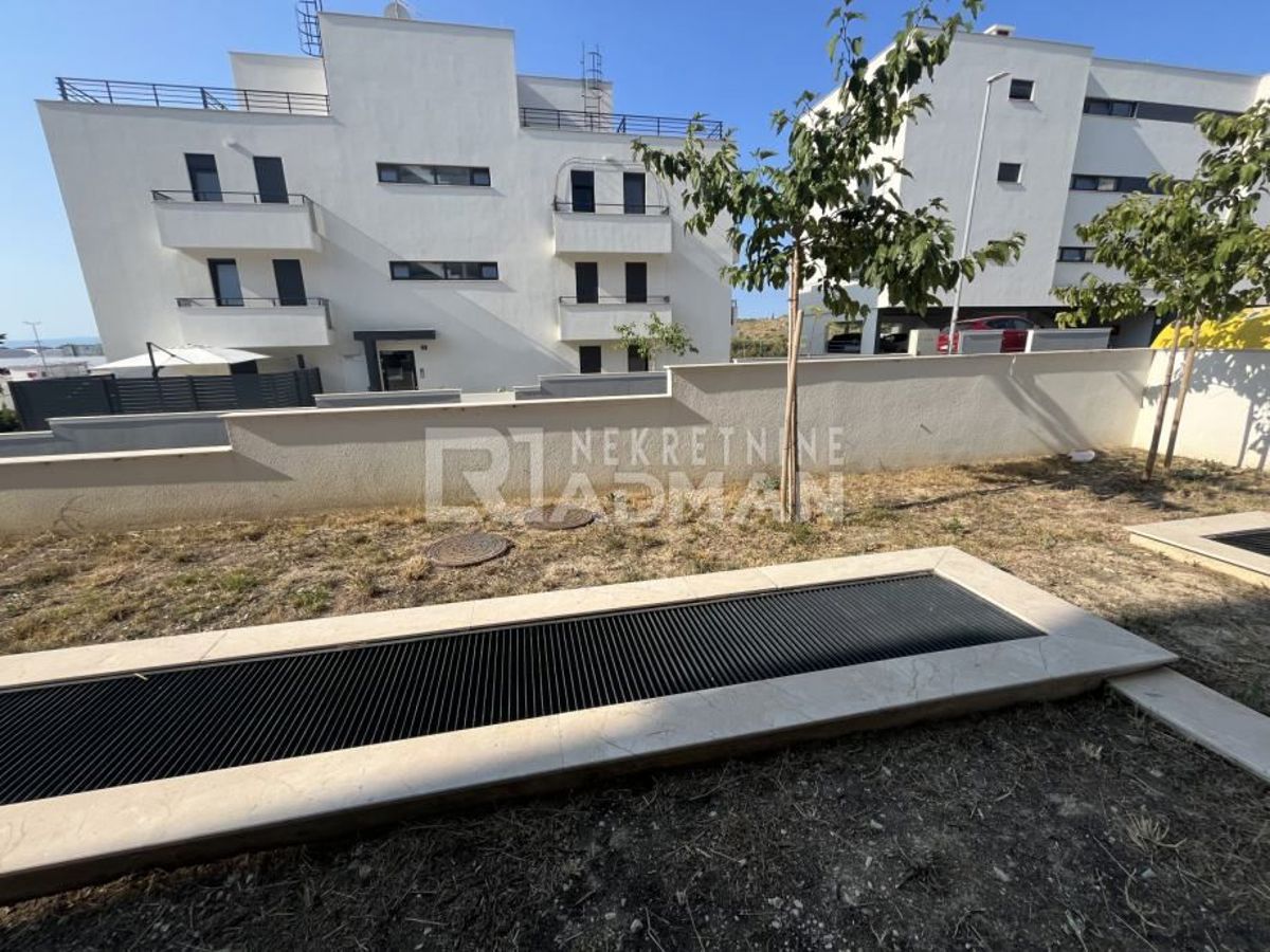 Appartement À louer - SPLITSKO-DALMATINSKA SPLIT