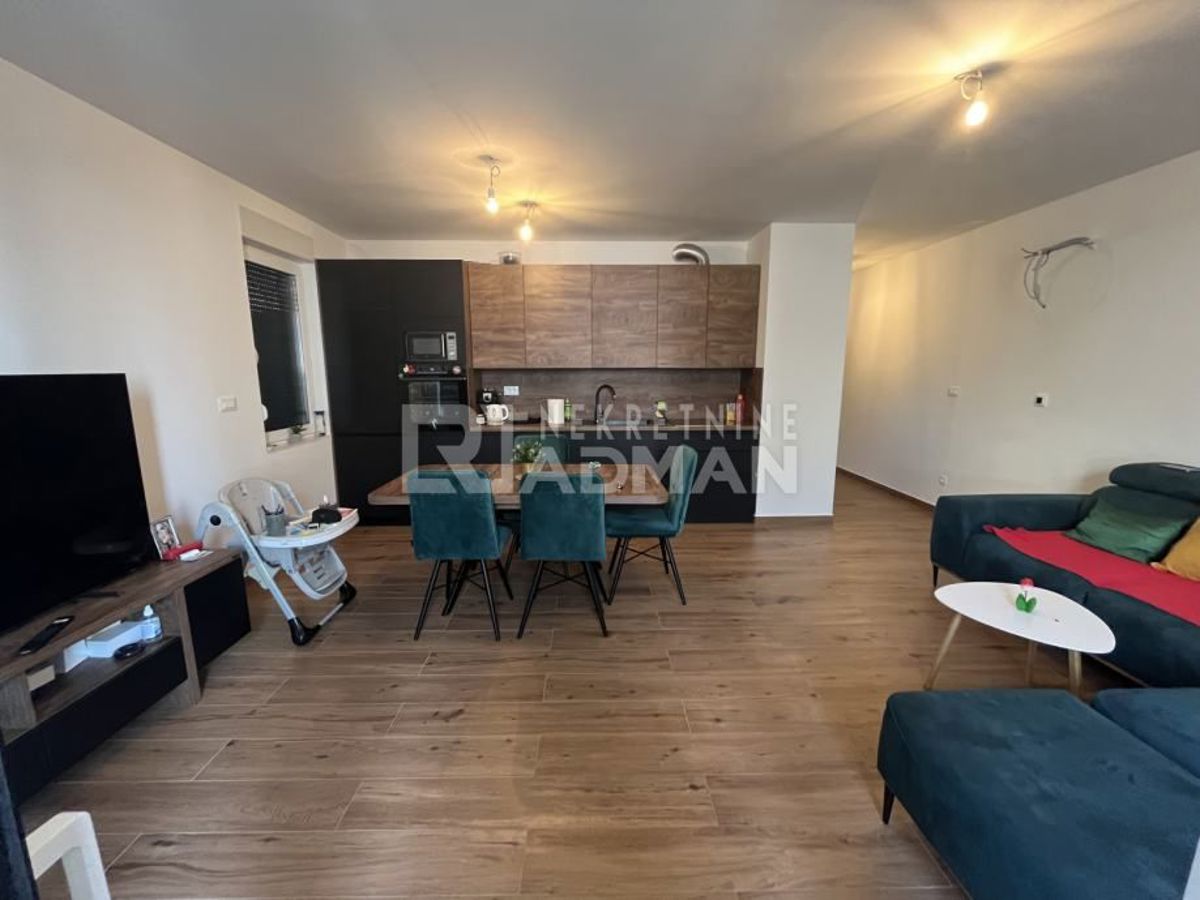 Appartement À louer - SPLITSKO-DALMATINSKA SPLIT