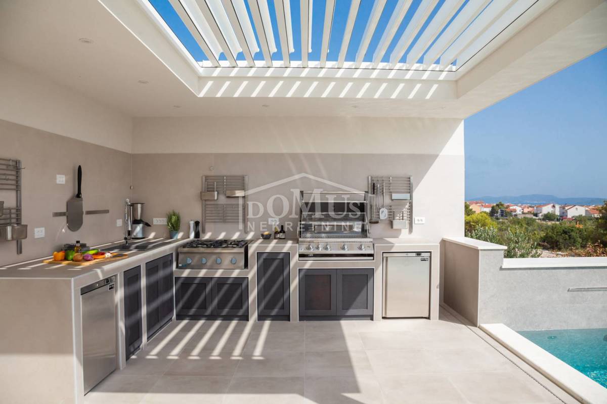 House For sale - ŠIBENSKO-KNINSKA VODICE
