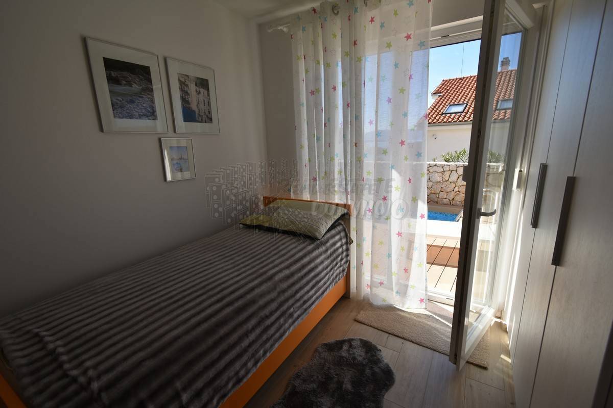 Apartmán Na predaj - PRIMORSKO-GORANSKA KRK