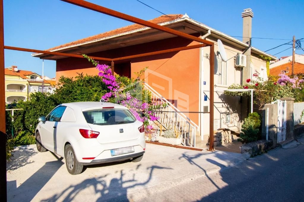 Flat For rent - SPLITSKO-DALMATINSKA TROGIR