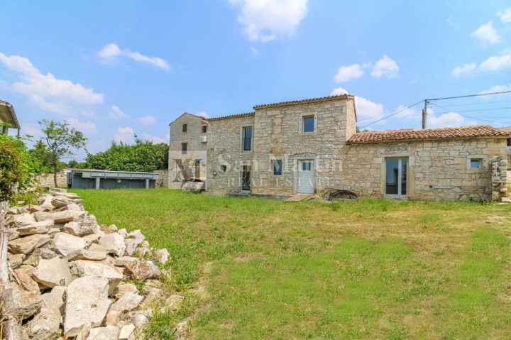 Haus Zu verkaufen - Istarska Sveti Lovreč - foto 2/5