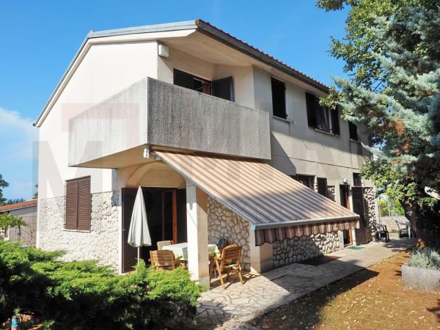 Hiša na predaj 220 m² – Malinska