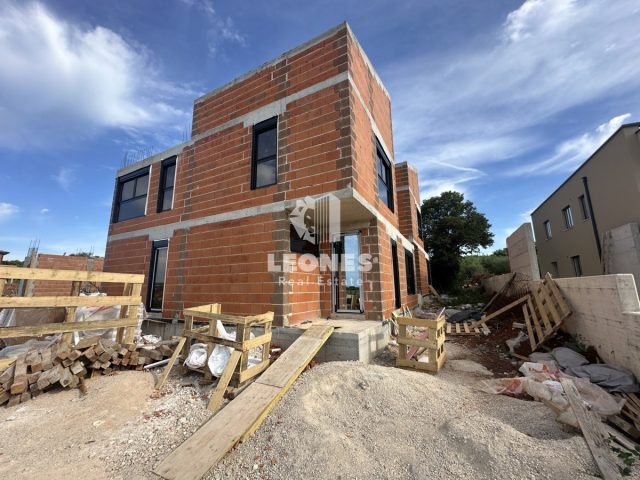 Hiša na predaj 200 m² – Novigrad