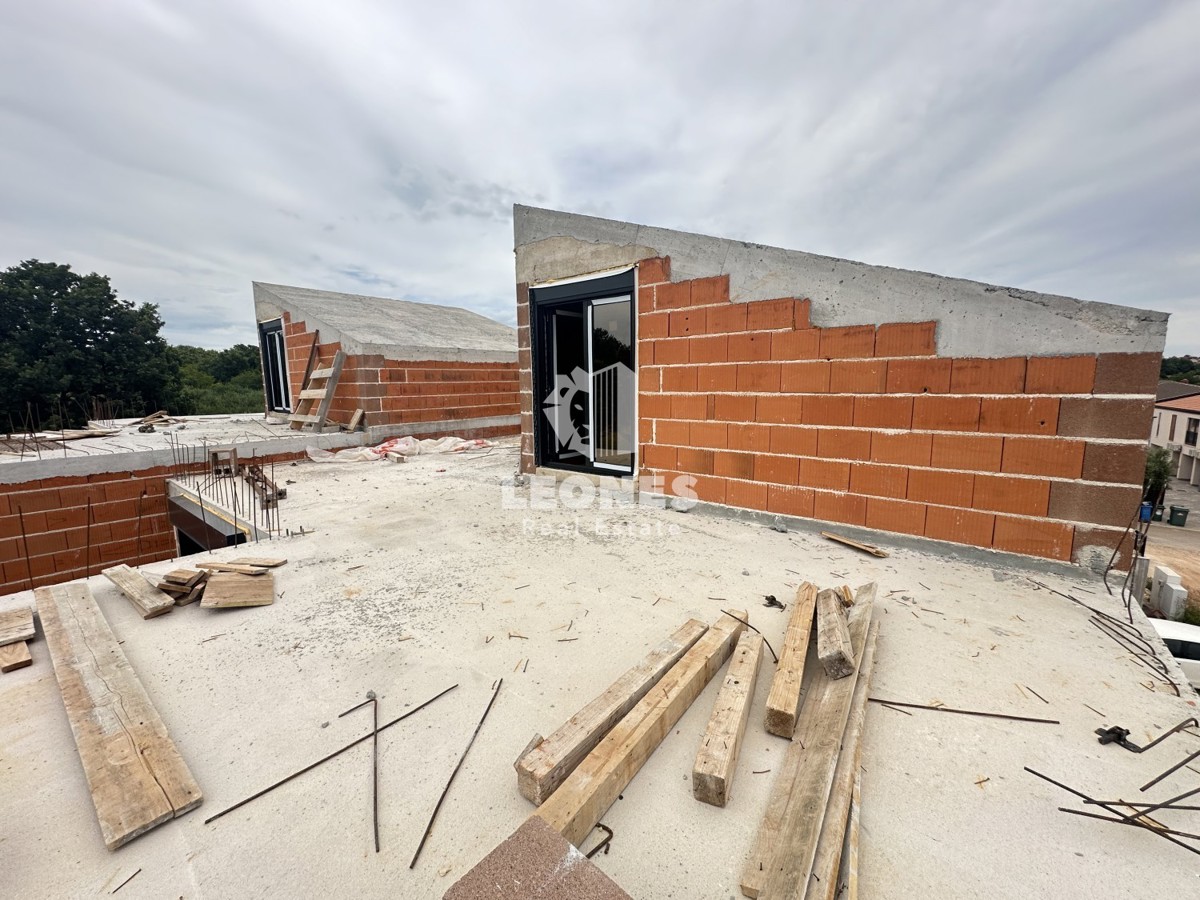 Kuća Na prodaju - ISTARSKA NOVIGRAD