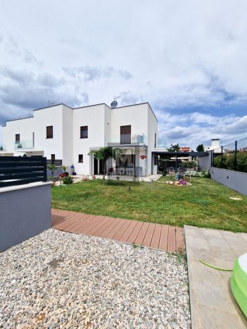 Maison à vendre 110 m² – Poreč