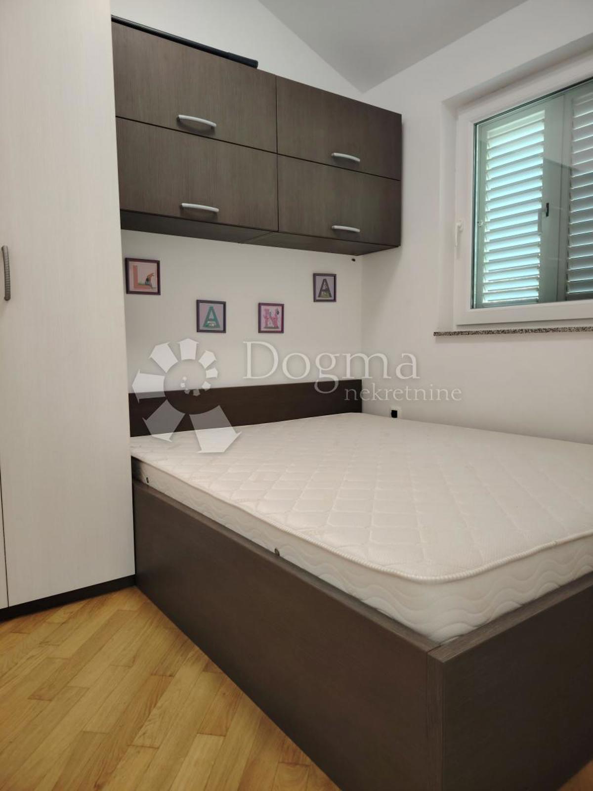 Apartmán Na predaj - PRIMORSKO-GORANSKA KRK