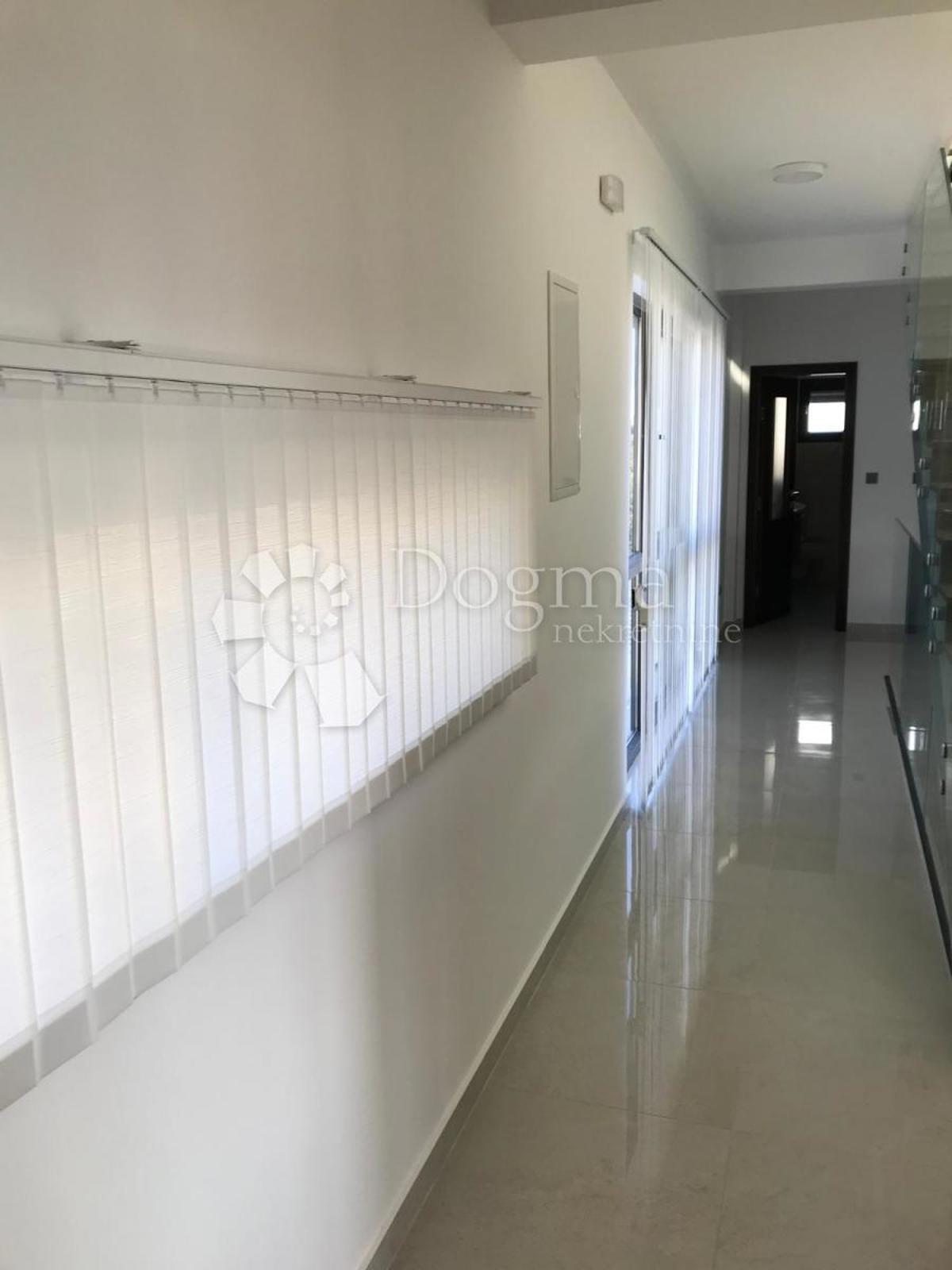 House For sale - ŠIBENSKO-KNINSKA Rogoznica