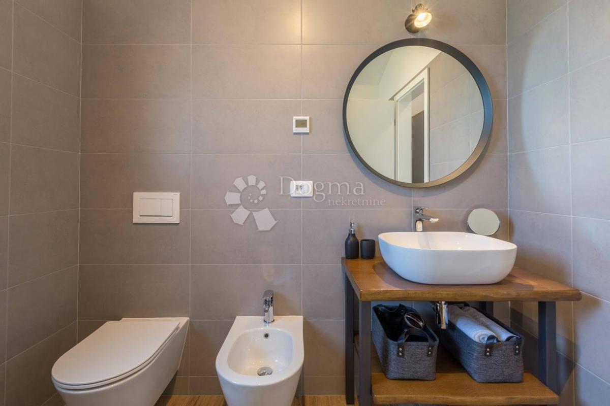 House For sale - ISTARSKA BUJE