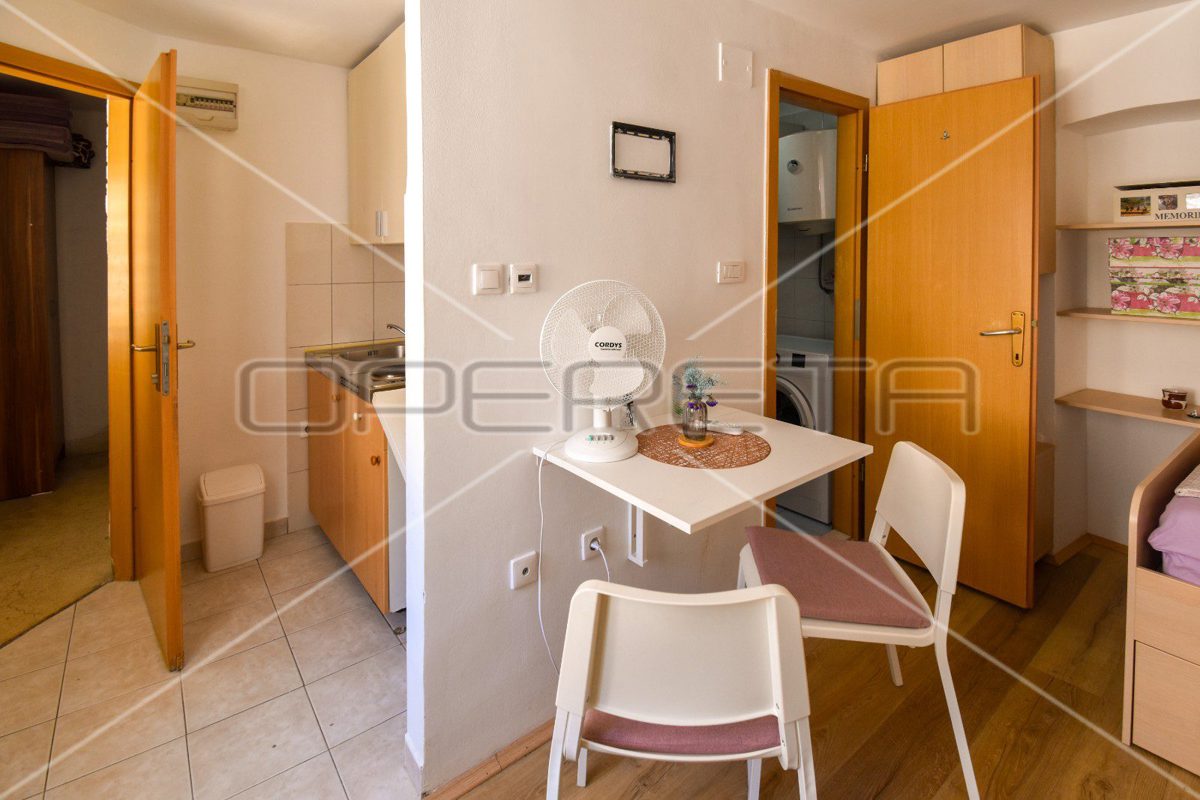 Maison À vendre - SPLITSKO-DALMATINSKA SPLIT