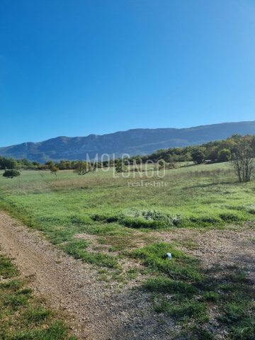 Zemljište na prodaju 1000 m² – Kršan