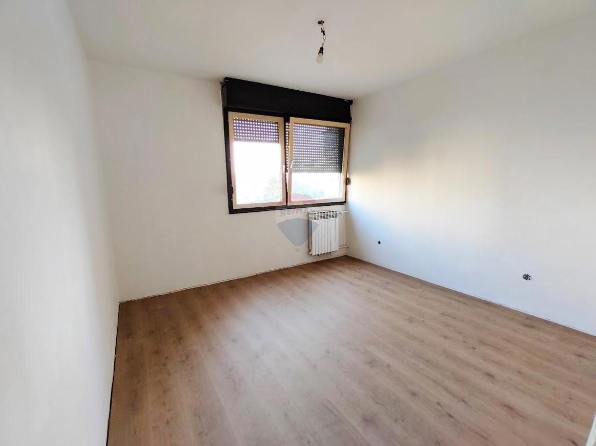 Flat For sale - KARLOVAČKA KARLOVAC