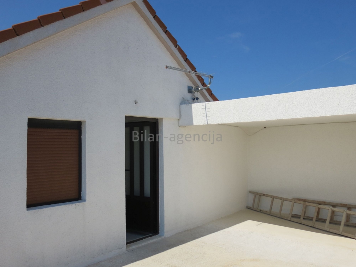 House For sale - ŠIBENSKO-KNINSKA VODICE