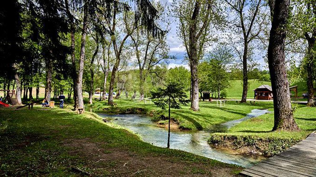 Terreno In vendita - KARLOVAČKA RAKOVICA