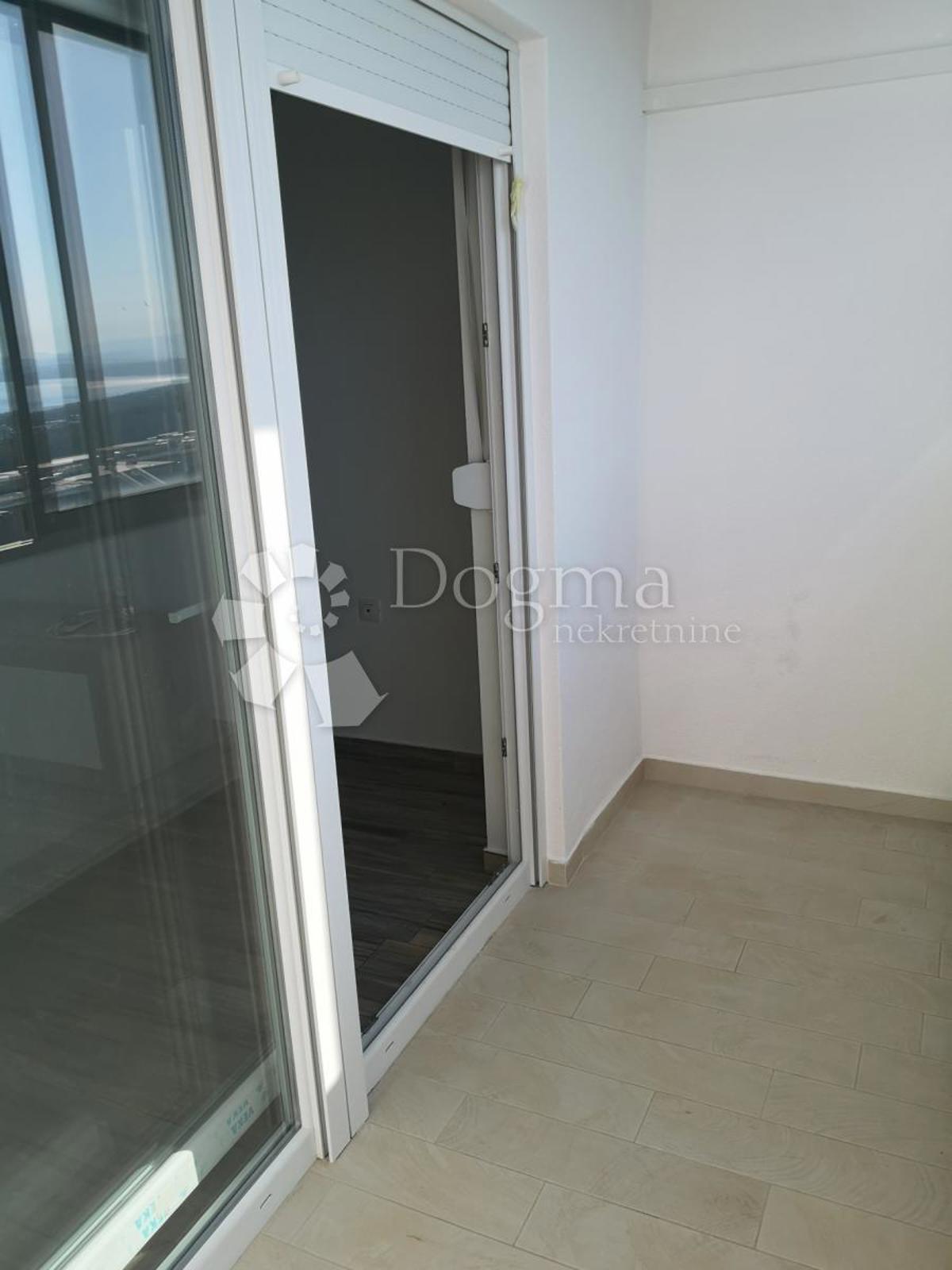 Flat For rent - PRIMORSKO-GORANSKA RIJEKA