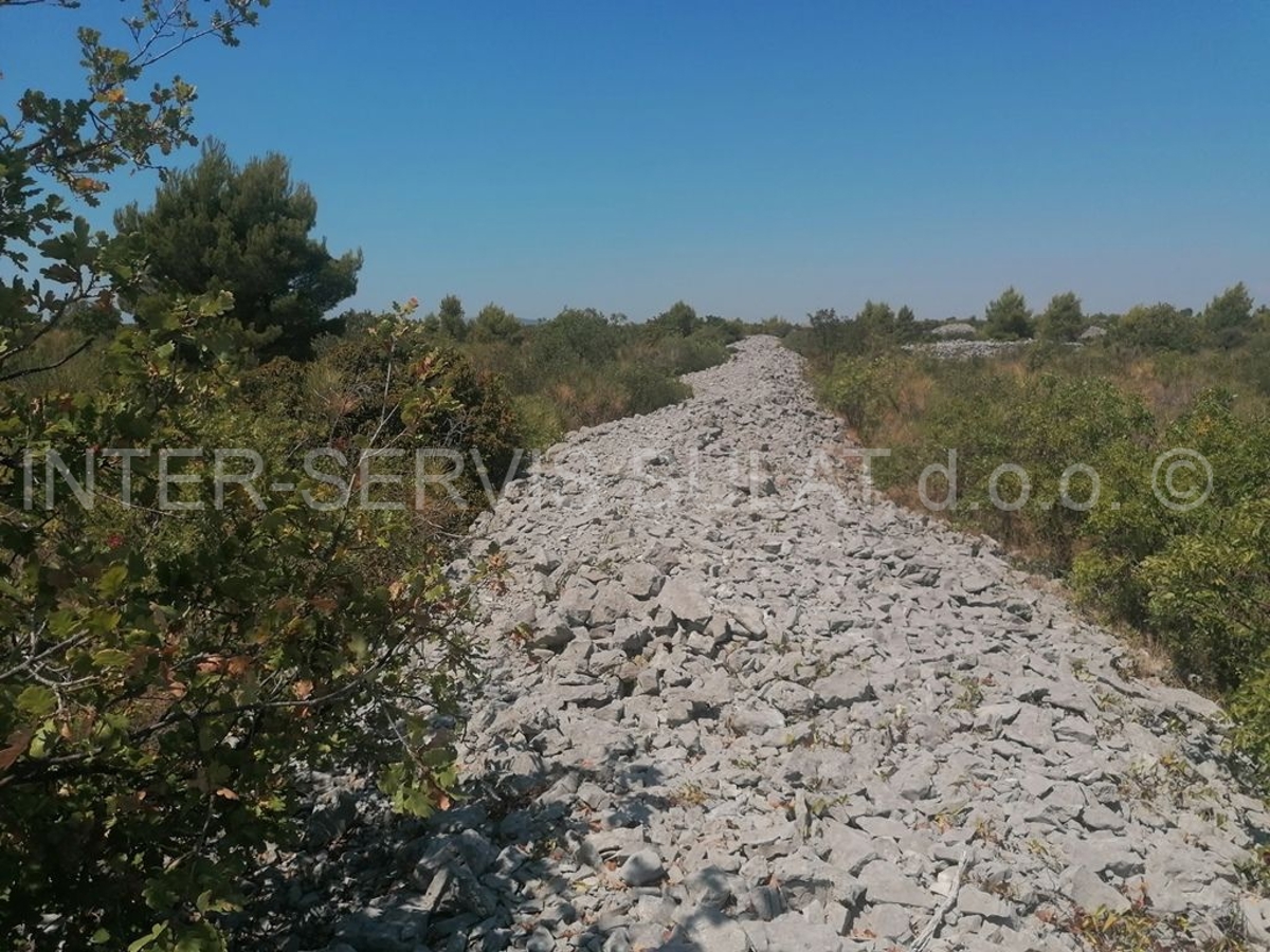 Land For sale - ŠIBENSKO-KNINSKA ŠIBENIK