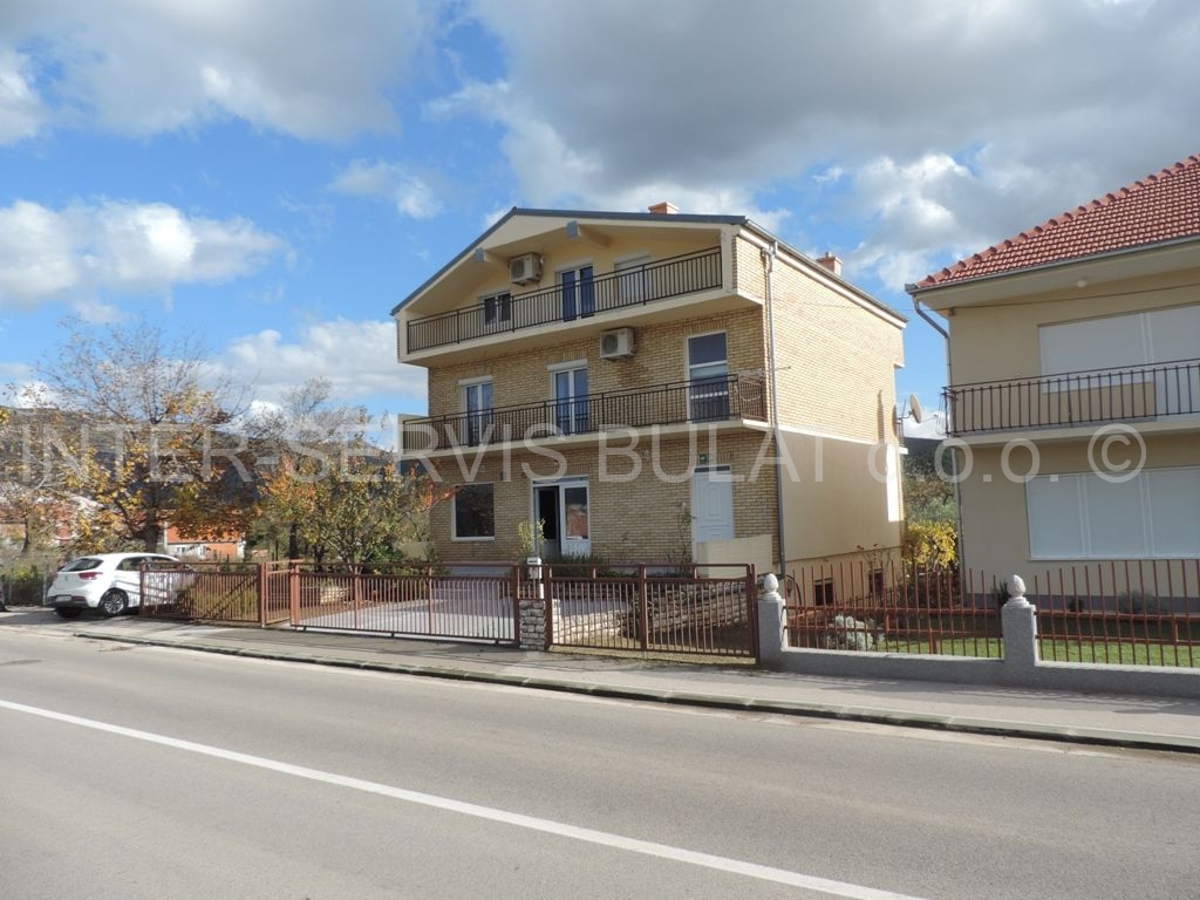 Casa In vendita - ŠIBENSKO-KNINSKA KNIN