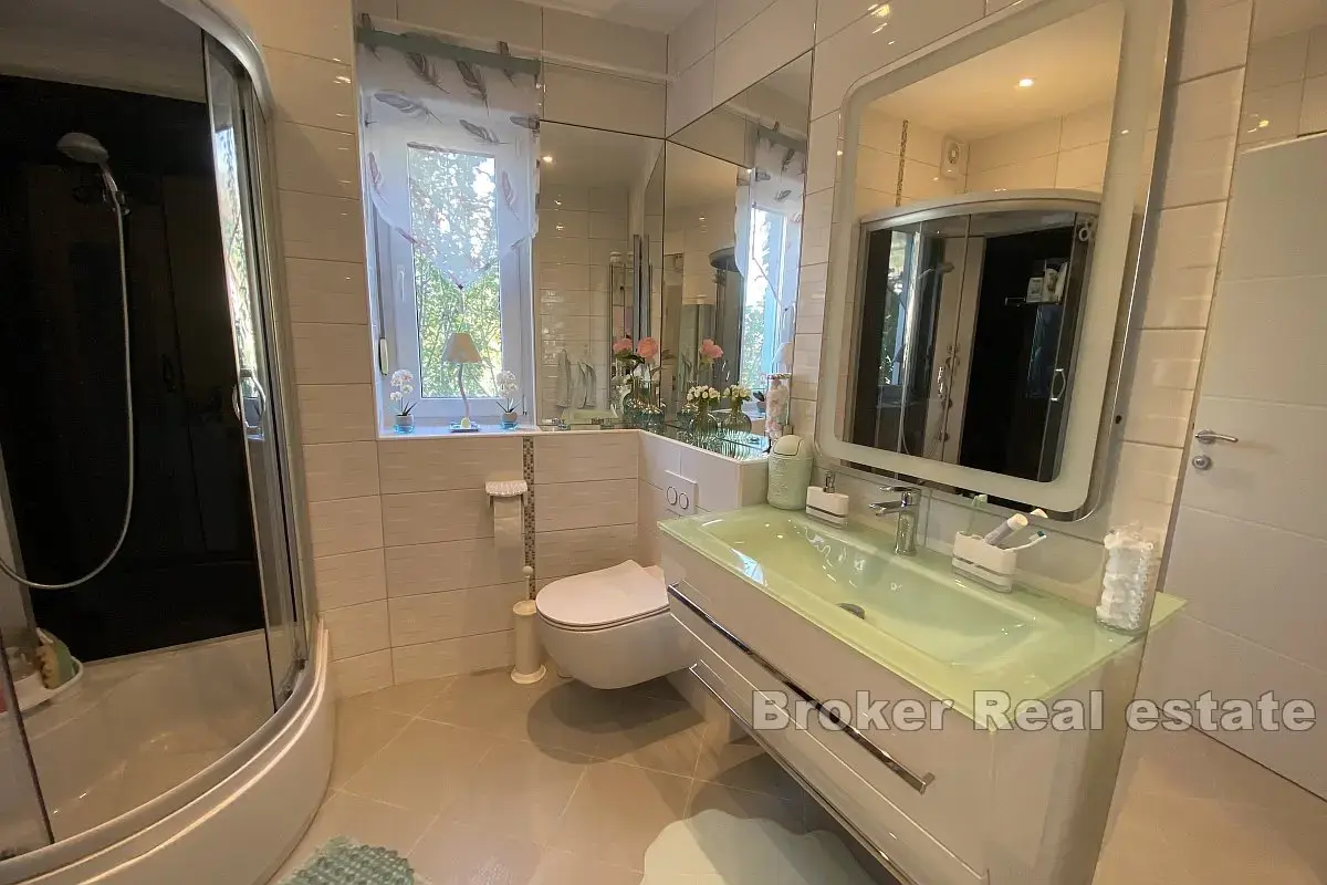 Maison À vendre - SPLITSKO-DALMATINSKA SPLIT