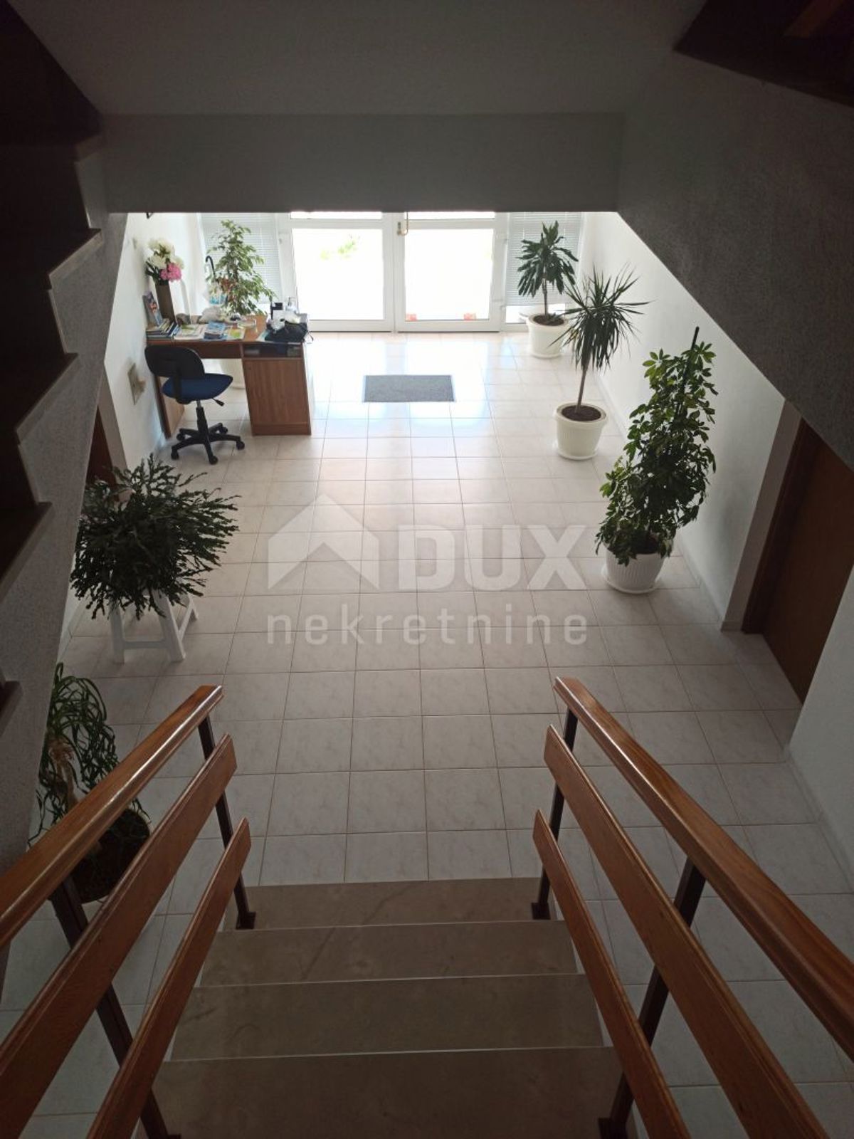 Business premises For sale - ISTARSKA MEDULIN