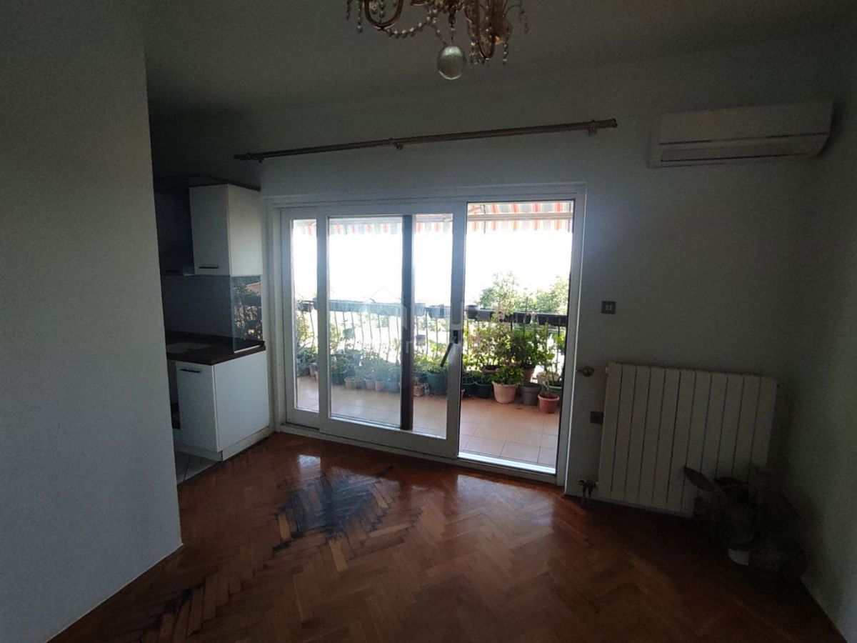 Apartma Na predaj - PRIMORSKO-GORANSKA OPATIJA