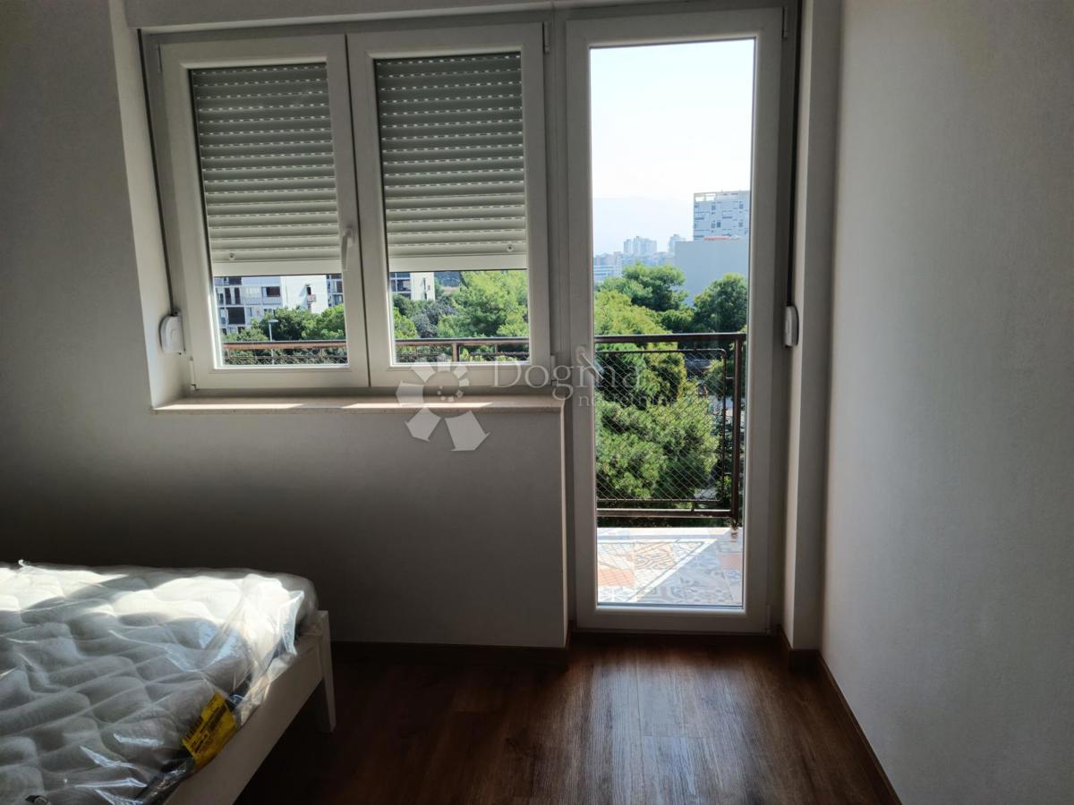 Apartment Zu verkaufen - SPLITSKO-DALMATINSKA SPLIT