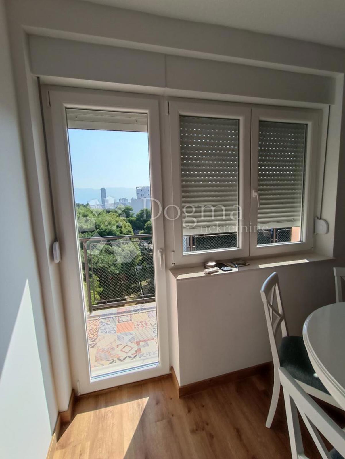 Apartment Zu verkaufen - SPLITSKO-DALMATINSKA SPLIT