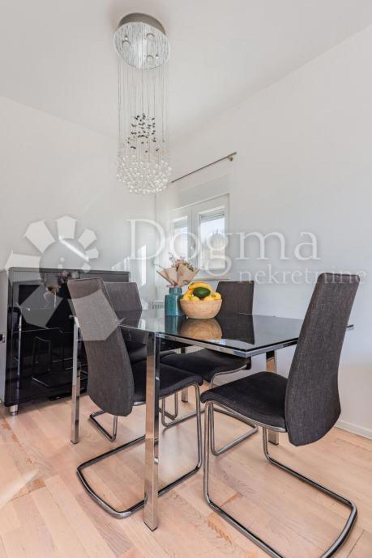 Apartment Zu verkaufen - ŠIBENSKO-KNINSKA ŠIBENIK