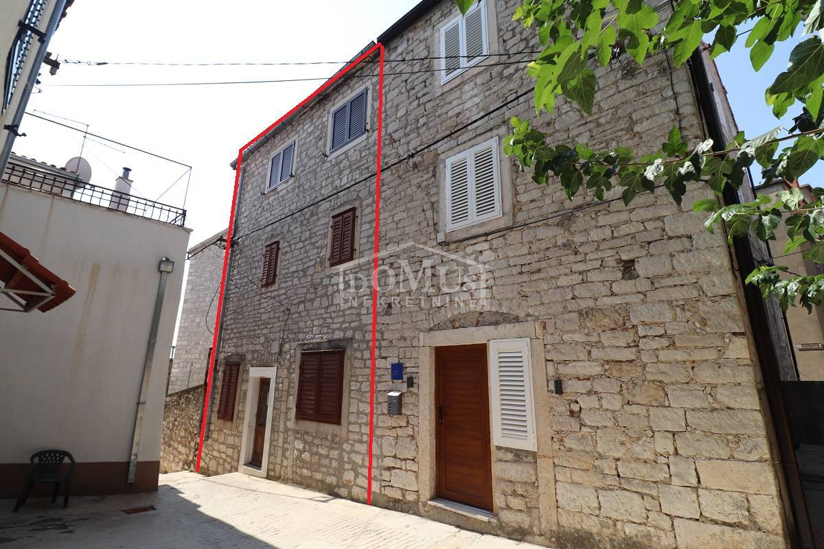 Stone houses Croatia - House For sale ŠIBENIK