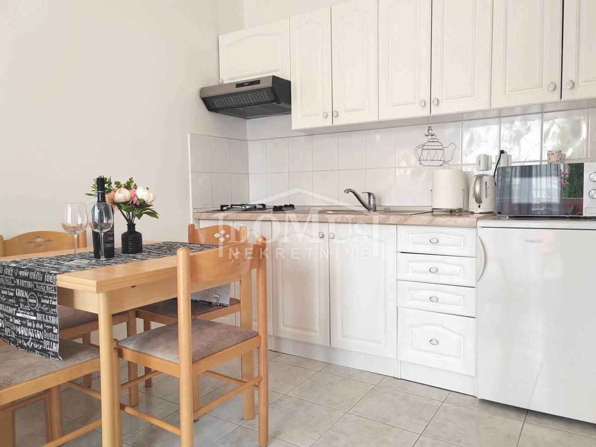 Apartmán K pronájmu - ŠIBENSKO-KNINSKA VODICE