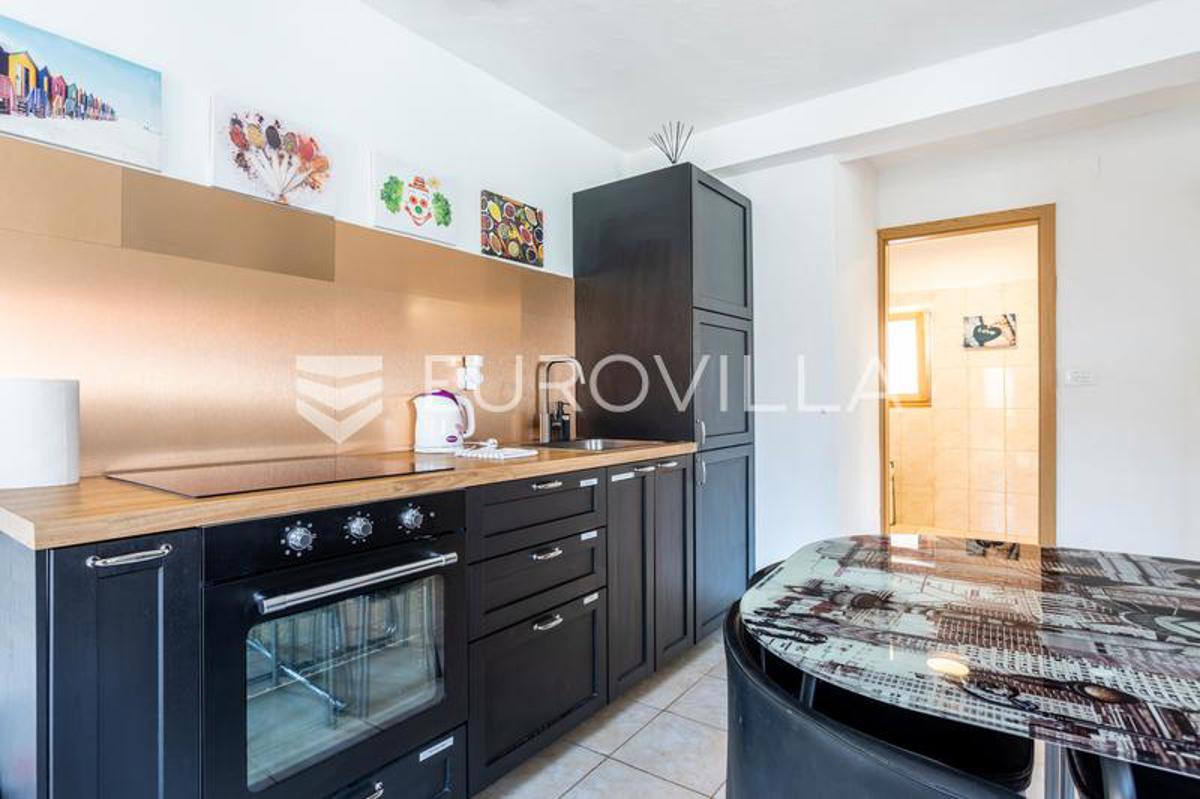 Apartmán Na predaj - SPLITSKO-DALMATINSKA SPLIT