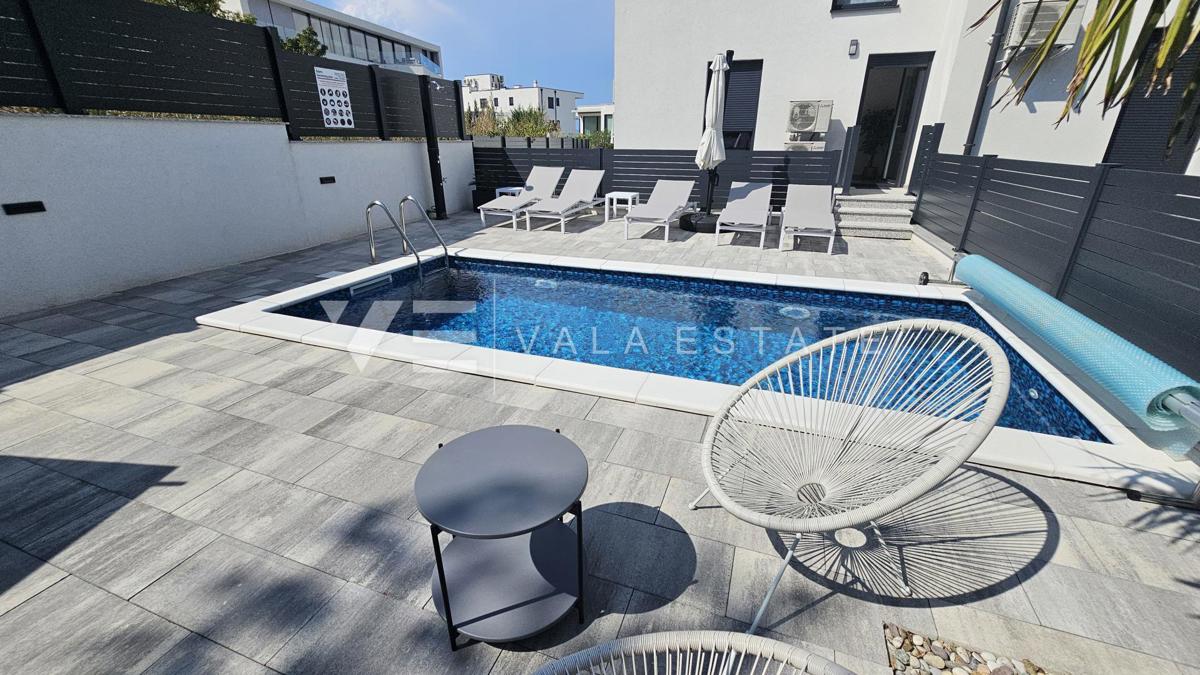 Apartment Zu verkaufen - Primorsko-goranska Krk - foto 1/33