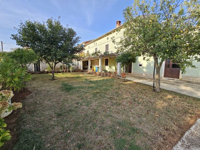 Casa in vendita 320 m² – Žminj