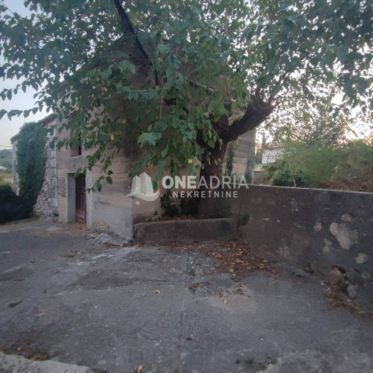 Dom Na predaj - PRIMORSKO-GORANSKA KRK