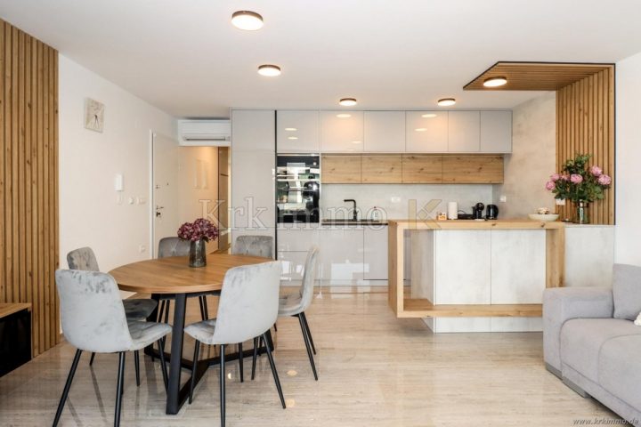 Stan na prodaju 90 m² – Malinska
