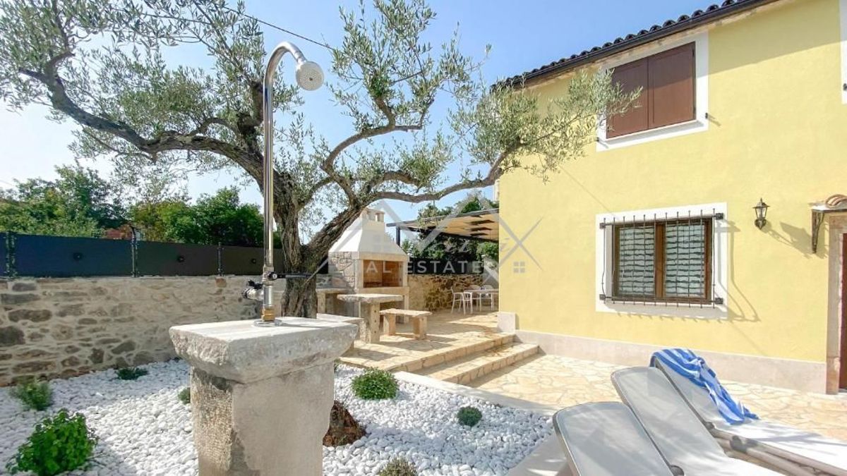 House For sale - ISTARSKA NOVIGRAD