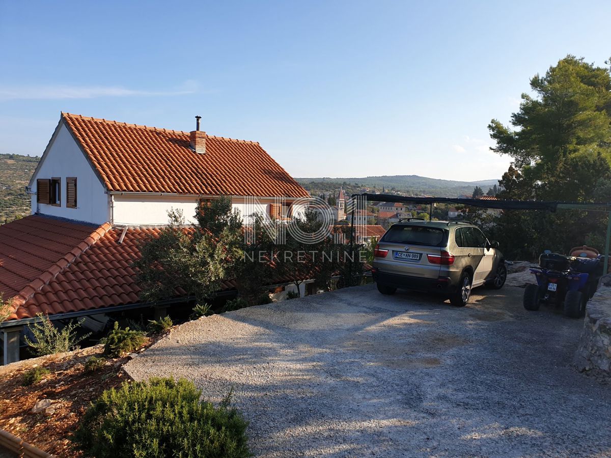 House For sale - SPLITSKO-DALMATINSKA BRAČ